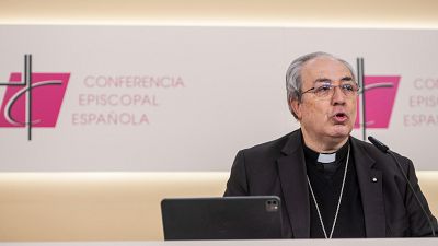 La Conferencia Episcopal aprueba crear una comisión para estudiar los casos de abusos prescritos