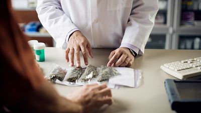 El Congreso avala el uso del cannabis medicinal y permitirá su dispensación en farmacias