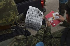 México busca entre la conmoción a 43 estudiantes desaparecidos en una operación policial