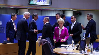Los líderes europeos acuerdan el embargo parcial del petróleo ruso