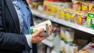 Consumo obligará a las grandes superficies a etiquetar en braille productos con alérgenos o sustancias peligrosas