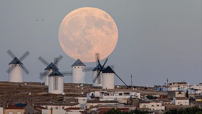 Superluna octubre de 2025 en fotos: las mejores imágenes de la luna llena