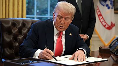 Muchas amenazas y alguna promesa cumplida: cronología de la guerra de aranceles iniciada por Trump