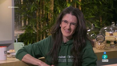 La cuinera Maria Nicolau ens presenta el llibre 'Cremo!' - Cafè d'idees | Veure