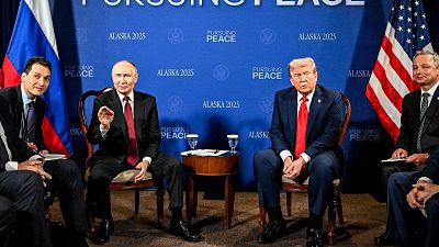 Putin logra sus objetivos en Alaska sin ceder nada ante Trump: deja de ser un paria y acerca la reapertura comercial