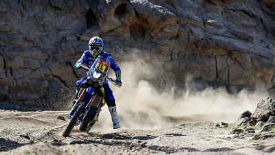 Lorenzo Santolino abandona el Dakar tras sufrir una nueva caída en la segunda etapa