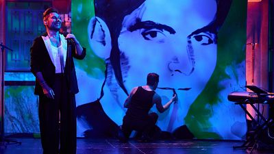 Danza, pintura, música, poesía y cante: así fue el espectacular y sentido homenaje de Miguel Poveda a Lorca en La Revuelta