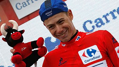 David de la Cruz, primer triunfo español y jersey rojo de premio | Ver