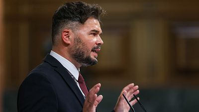 Rufián y Sánchez se enfrentan en el Congreso por tres supuestas balas recogidas en la valla de Melilla Rufián y Sánchez se enfrentan en el Congreso por tres supuestas balas recogidas en la valla de Melilla