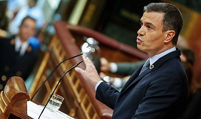 Sánchez anuncia un impuesto excepcional a las energéticas y a la banca para recaudar 7.000 millones y frenar la inflación