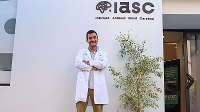 "Debería haber clases de salud mental en los colegios": el reto de abordar el bienestar emocional de una sociedad en riesgo