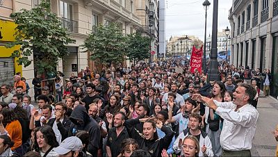 Decepción e indignación en Sol tras decaer los decretos de vivienda: "Esto aumenta la rabia, que es la base de la protesta"