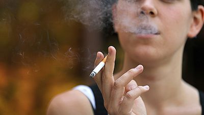 Consejos de salud: Los cigarrillos electrónicos no quitan el peligro de  fumar - Red de noticias de Mayo Clinic