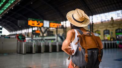 Plan 'Verano Joven' 2024: claves de los descuentos a jóvenes para viajar en tren y autobús