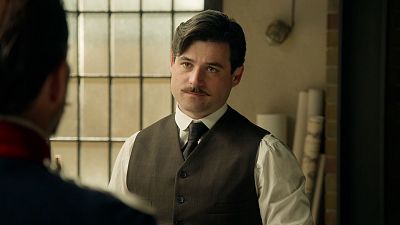 La Promesa - Manuel descubre la verdad sobre el robo del dinero - La promesa | Ver