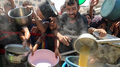 La desnutrición causada por el bloqueo israelí mata a otras diez personas en Gaza en 24 horas