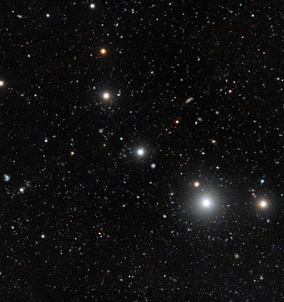 Detectan por primera vez galaxias oscuras en el Universo gracias a la luz de un quásar