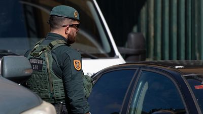 Detenido un matrimonio en Oviedo por tener a sus hijos encerrados y rodeados de excrementos desde 2021