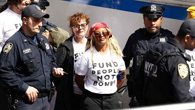 La actriz Susan Sarandon es detenida durante una manifestación propalestina en Nueva York La actriz Susan Sarandon es detenida durante una manifestación propalestina en Nueva York