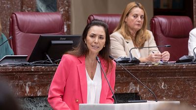 Una diputada de Vox en Murcia se pasa al Grupo Mixto y hace que el partido deje de ser llave para López Miras