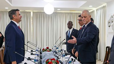 El jefe de la CIA realiza una inusual visita a Cuba en medio de la crisis energética y las exigencias de apertura del régimen