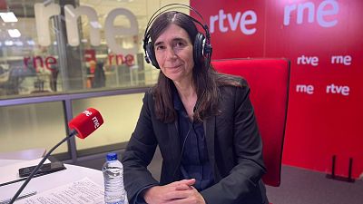 La directora del CNIO, María Blasco, achaca las críticas a la gestión económica: "Yo no controlo las cuentas"