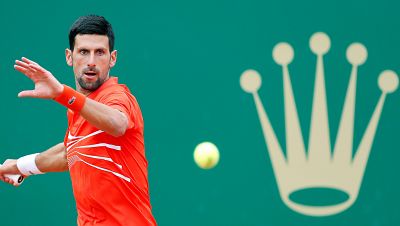 Djokovic sufre para doblegar a Kohlschreiber; caen Munar y Verdasco