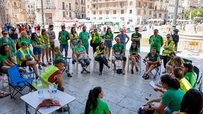 Los docentes valencianos suspenden temporalmente la huelga y rechazan la oferta de la Generalitat