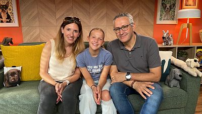 'Dog House', el programa de adopción de perros conducido por Chenoa, ya disponible en RTVE Play