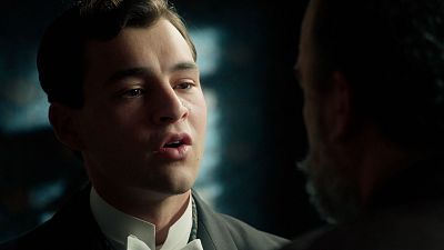 La Promesa - Curro echa en cara a Alonso su comportamiento - La promesa | Ver