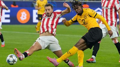 El Athletic lucha en Dortmund, pero sigue su mala racha y sale goleado