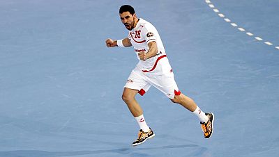 La selección española de balonmano cerrará este martes (19.00  horas/Teledeporte) la primera parte de 'su' Mundial con el partido en  teoría más cómodo, el que le medirá a la modesta Australia, un rival  frente al que los de Valero Rivera deberían vi