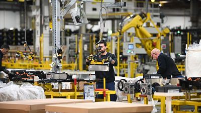 La economía de la eurozona crece un 0,1% en el cuarto trimestre de 2024, una décima más de lo avanzado