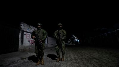 Ecuador se queda a oscuras para afrontar la crisis energética: comienzan los apagones programados