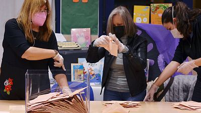 Motivos para no asistir a la mesa electoral y multas si no se justifica en las elecciones del 28M