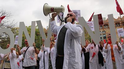 Els metges fan vaga a Barcelona per reclamar un conveni propi