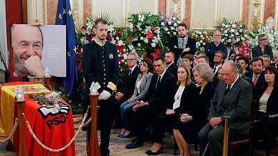 Muere Rubalcaba: Emotiva despedida a Rubalcaba en un Congreso de los Diputados rendido a su figura | Ver