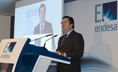 Endesa gana un 20% más en 2010 por la venta de activos y el ahorro de costes