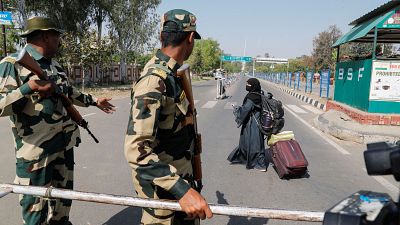 Enfrentamientos armados en la frontera entre India y Pakistán en plena crisis tras el atentado contra turistas