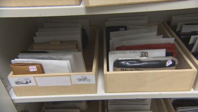 Entregan en Pamplona una cartera con 650 euros en su interior Entregan en Pamplona una cartera con 650 euros en su interior