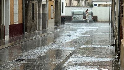 Les pluges intenses afecten els carrers de Mollerussa Les pluges intenses afecten els carrers de Mollerussa