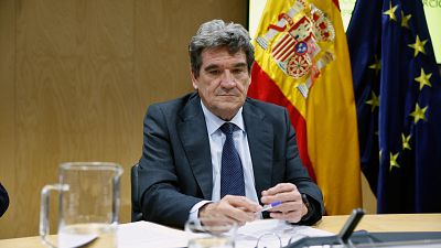 Escrivá anticipa que el Banco de España revisará al alza la previsión de crecimiento para este año y el que viene