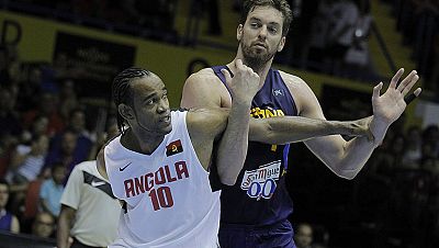 La selección española de baloncesto no tuvo que emplearse a fondo para derrotar a Angola en el segundo partido de preparación para el Mundobasket 2014.