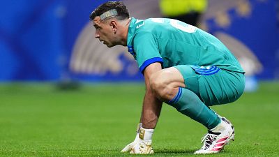 Emiliano 'Dibu' Martínez, con la bandera de Argentina teñida en el pelo.
