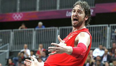 La selección española ha perdido (77-74) contra Rusia un partido que llegó a ganar por dieciocho puntos de ventaja en el minuto cinco (2-20) y que podría condenarle a jugar las semifinales del torneo olímpico contra Estados Unidos. El pívot Pau Gasol