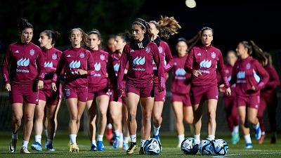 Así es el Campo Municipal de Burgáns, el campo al que han tenido que ir a entrenar las campeonas del mundo