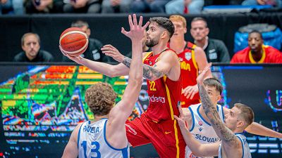 Santi Yusta vuelve a liderar a España con una actuación estelar - Baloncesto en RTVE | Ver Santi Yusta vuelve a liderar a España con una actuación estelar - Baloncesto en RTVE | Ver