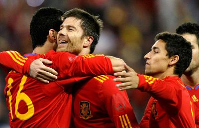 España impone su clase ante una brusca Argentina