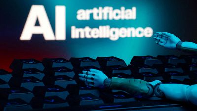 Los españoles sienten más incertidumbre que optimismo ante la inteligencia artificial y apuestan por regularla Los españoles sienten más incertidumbre que optimismo ante la inteligencia artificial y apuestan por regularla