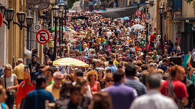 El número de españoles residentes en el extranjero aumentó un 3,3% durante 2021